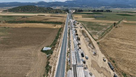 Παραδίδεται σε κυκλοφορία το πρώτο ενισχυμένο τμήμα της γραμμής Αθήνα-Θεσσαλονίκη μετά τις θεομηνίες Daniel και Elias – Διακοπή κυκλοφορίας μεταξύ Λιανοκλαδίου και Λάρισας για την ολοκλήρωση των εργασιών
